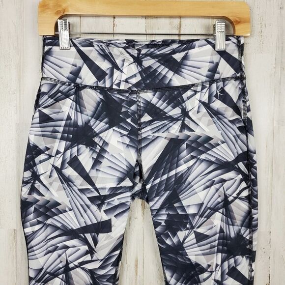 Danskin Now Fitted Capri Leggings Gray Size XS 0-2 - Picture 2 of 12